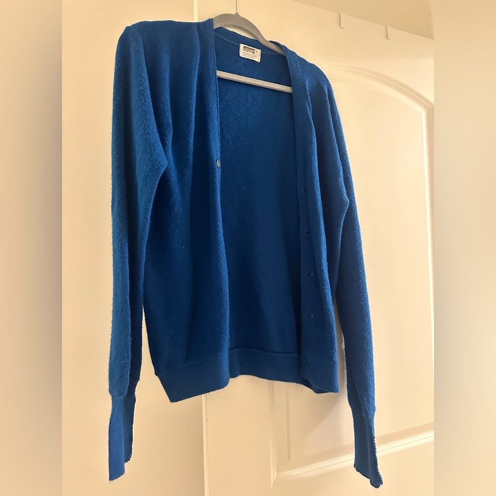 Elegant Blue Women's Cardigan